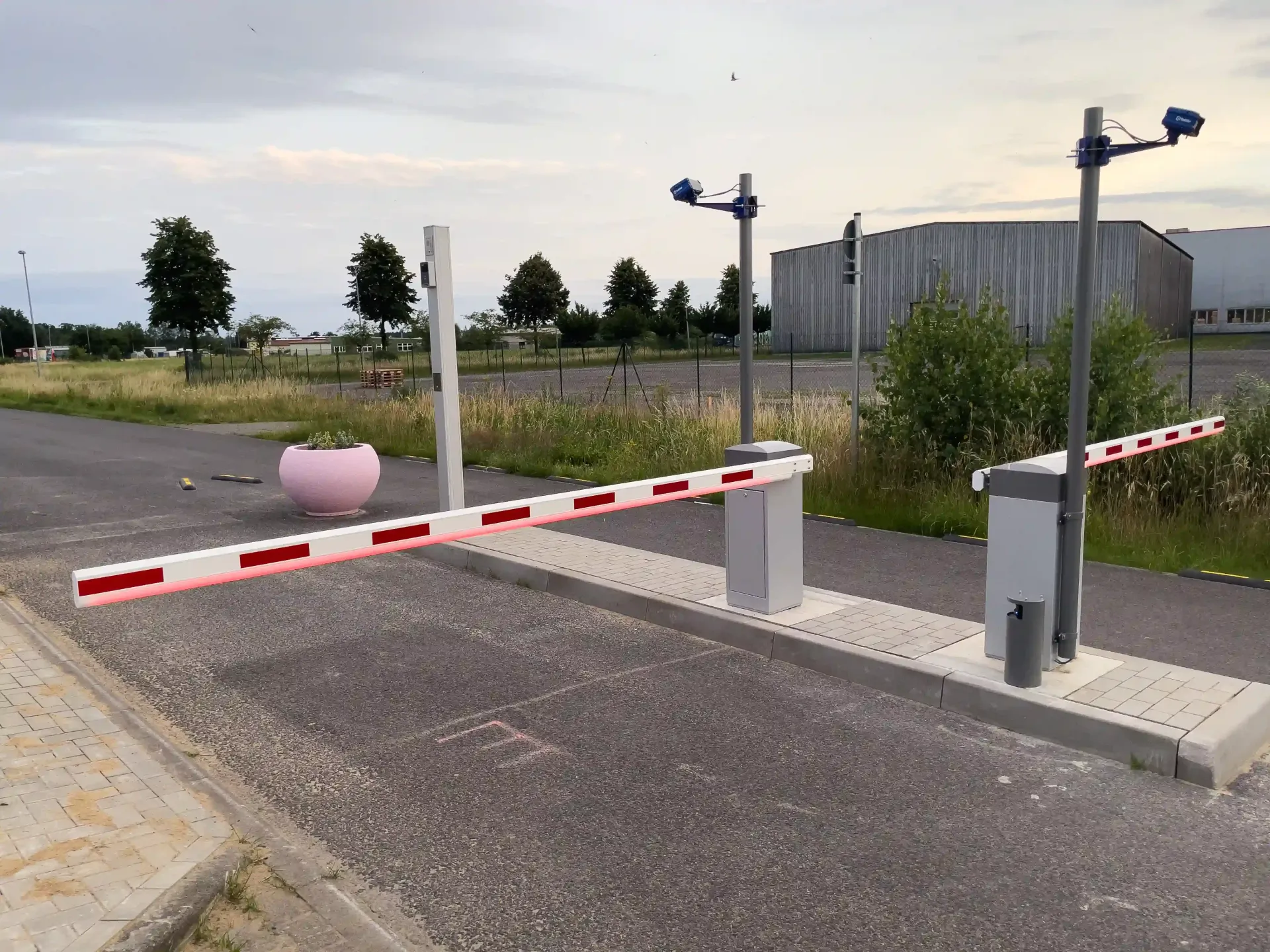 Schranke mit Kennzeichenerkennung